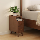 Mesa de Cabeceira Estreita em Madeira Maciça com Gavetas – Ideal para Quartos Compactos